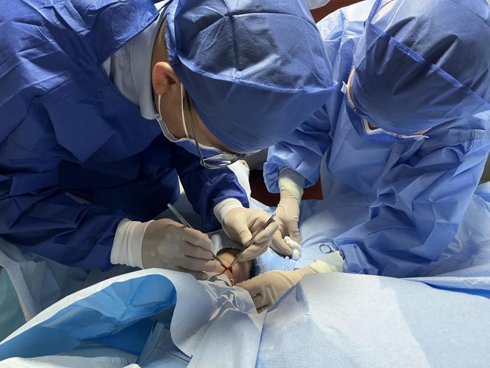 南华医院顺利开展“手臂港”植入术